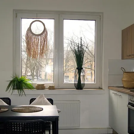 Vita Gmbh - 4 Personen In - Monteure Duisburg