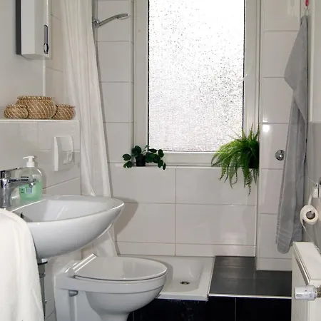 Vita Gmbh - 4 Personen In - Monteure דיסבורג